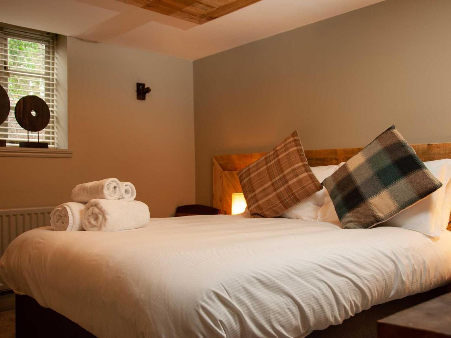 The Wiremill Hotel Felbridge Eksteriør billede